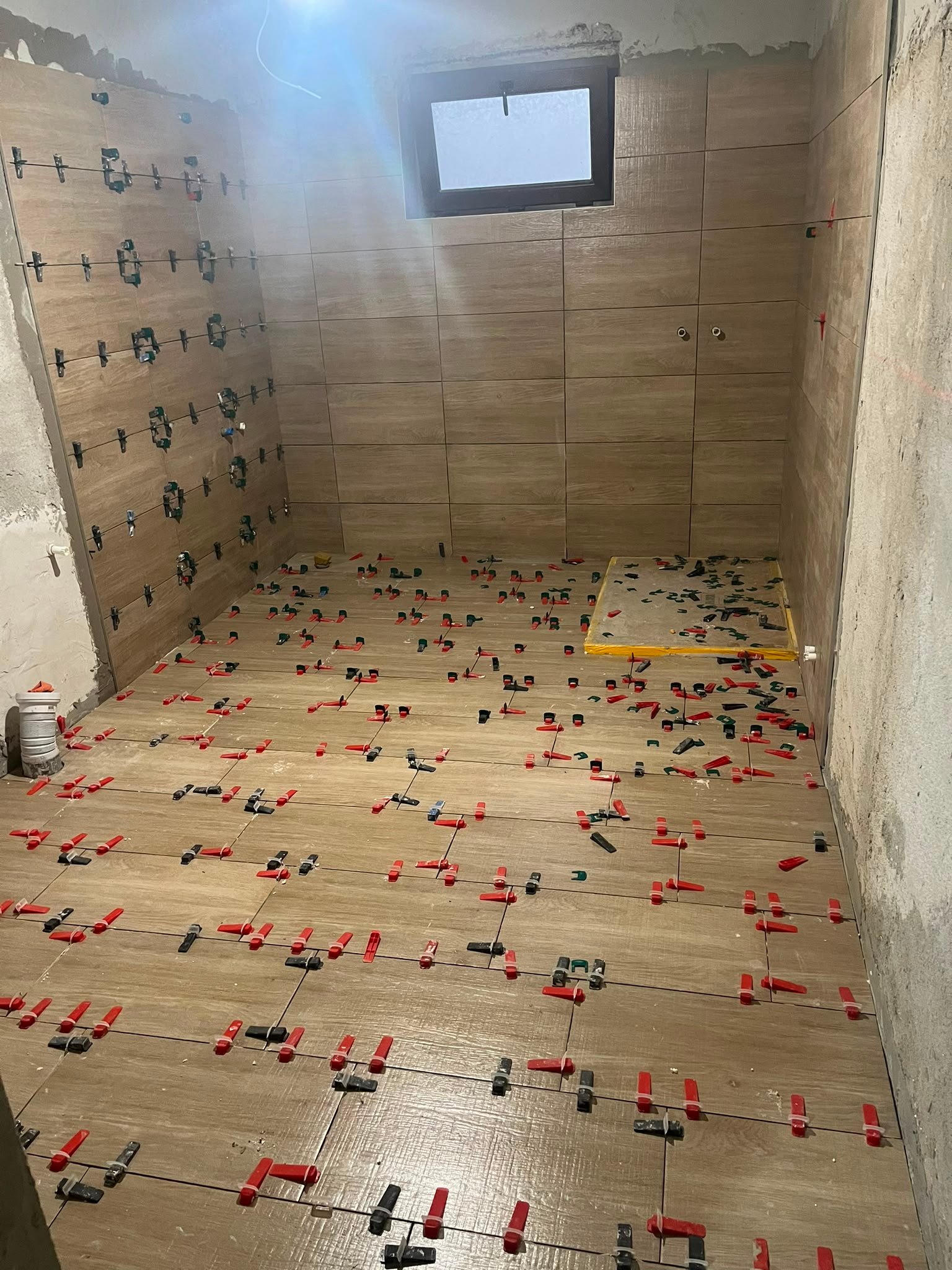 987 Baie Arad folosind adezivul flexibil Top FP 1 - foto 4